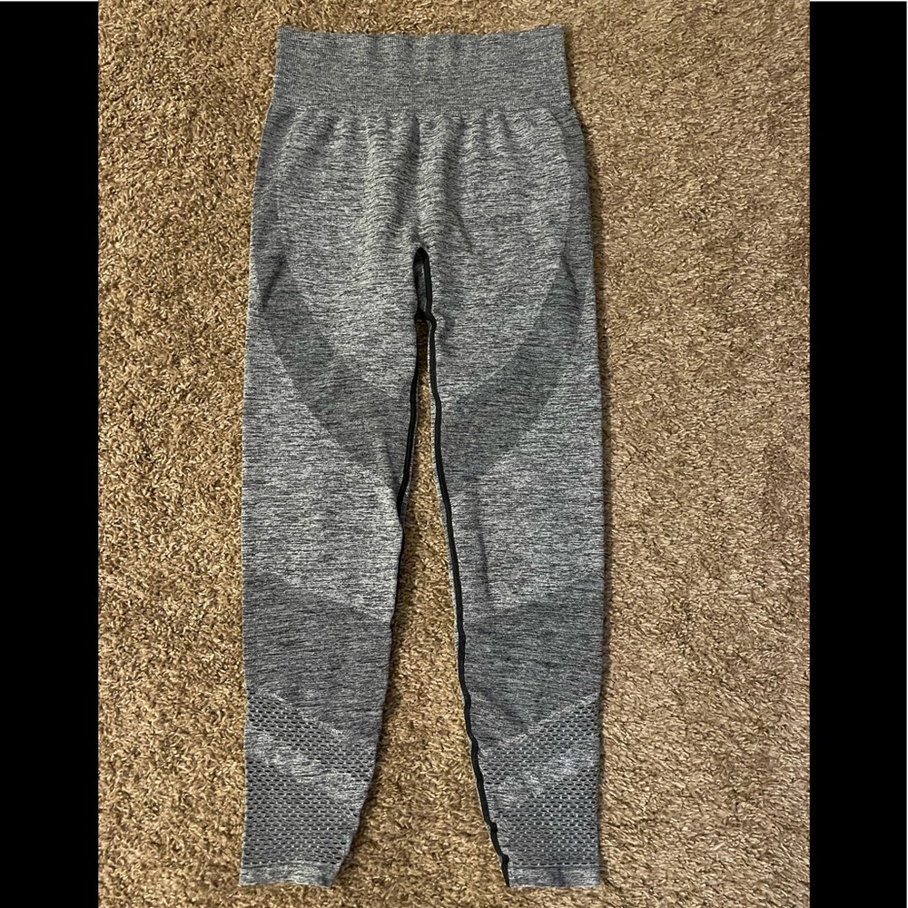 Women’s VS Pink seamless leggings